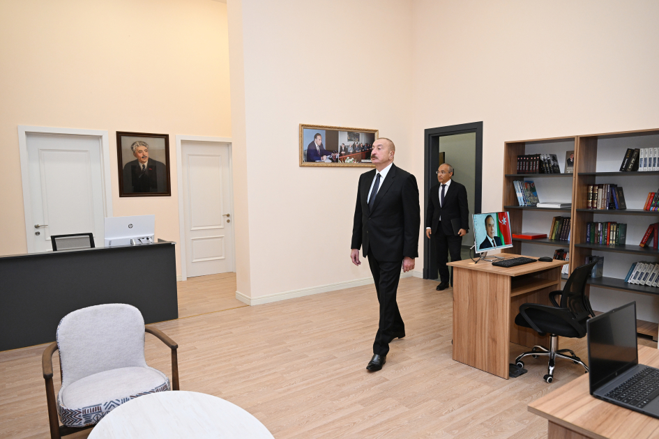 Prezident Səməd Vurğun adına Yaradıcılıq Evinin açılışında (FOTO)